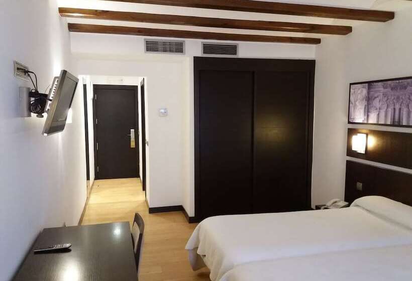 标准间, Rey Sancho