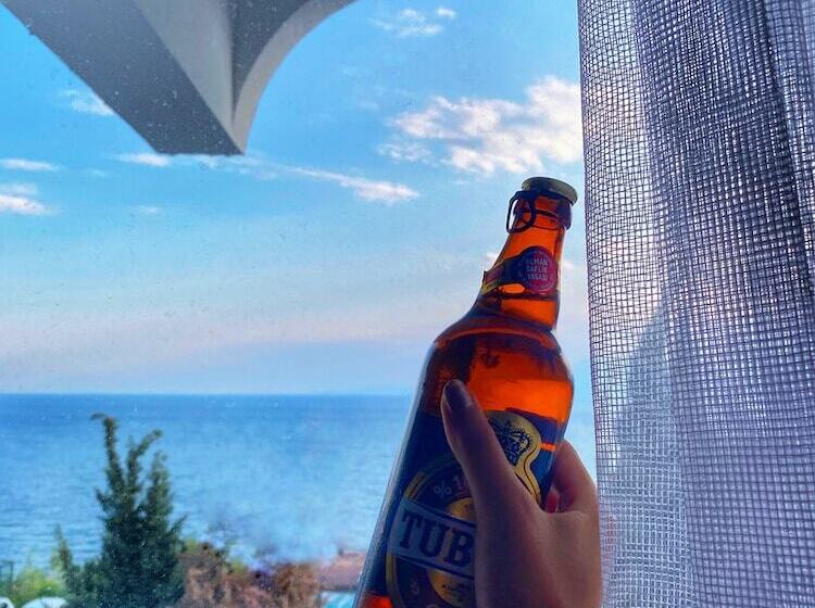 Quarto Estandar Vista Mar, Royal City