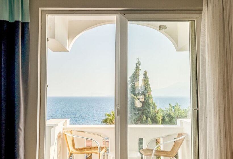 Quarto Estandar Vista Mar, Royal City
