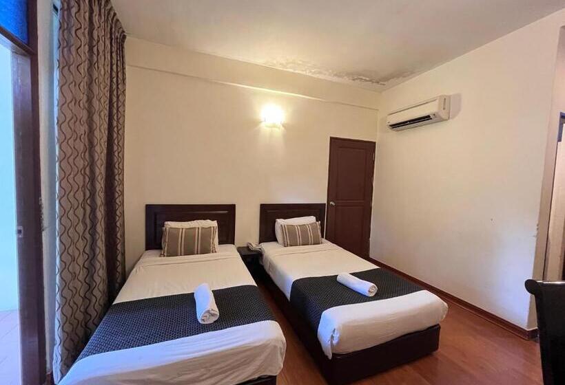 חדר דלוקס, ērya By Suria Janda Baik