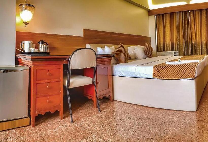 Superior Room, Samraj