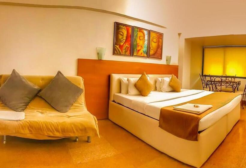 Superior Room, Samraj