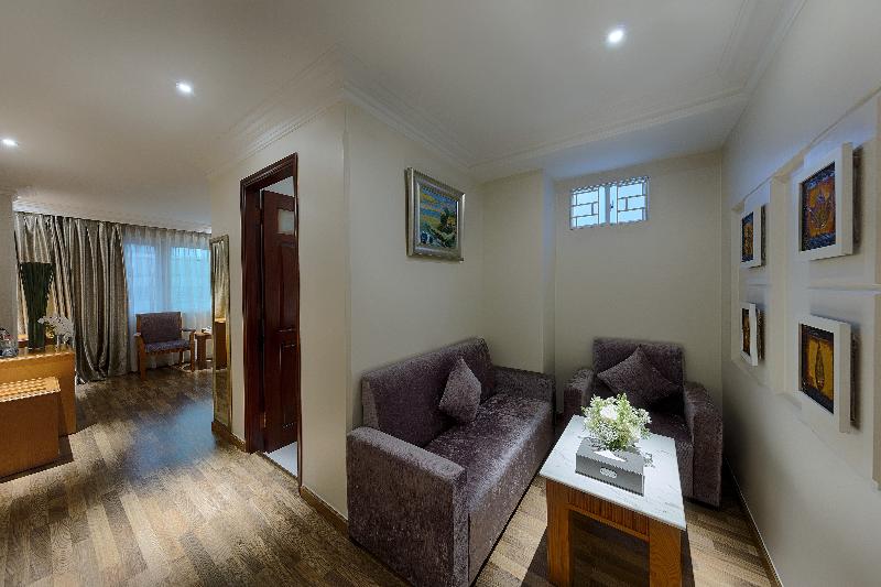 סוויטה, Silverland Sil