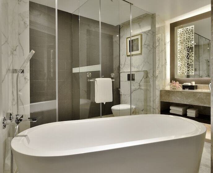 اتاق لوکس, Taj Hotel & Convention Centre, Agra