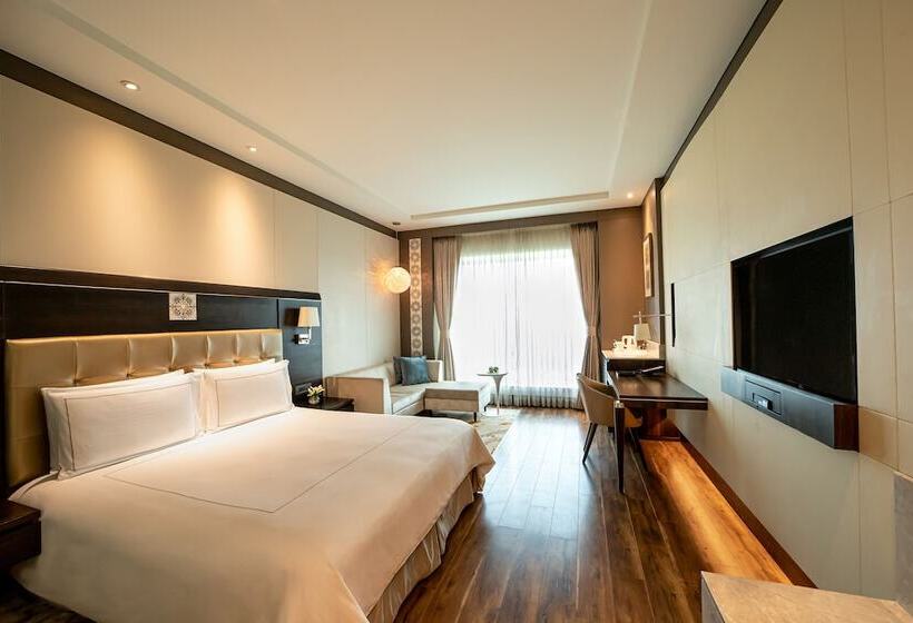 اتاق لوکس, Taj Hotel & Convention Centre, Agra