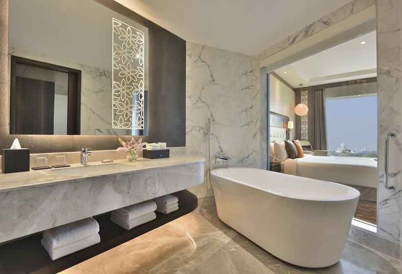 سوییت لوکس, Taj Hotel & Convention Centre, Agra