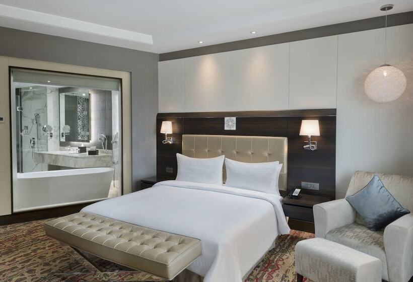 Люкс Повышенной Комфортности, Taj Hotel & Convention Centre, Agra