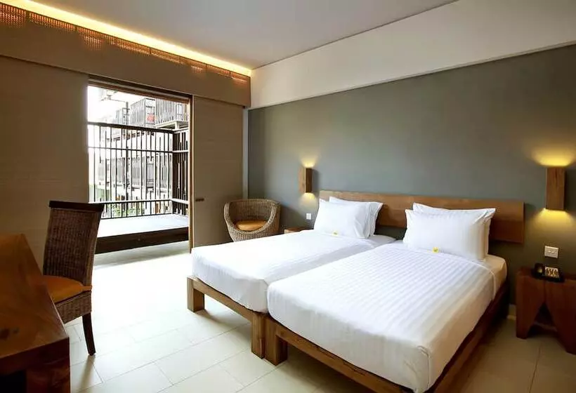 プールの見えるデラックスルーム, The 1o1 Bali Oasis Sanur