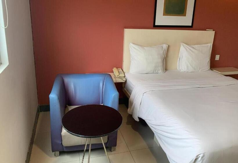 Люкс, Glodok Plaza