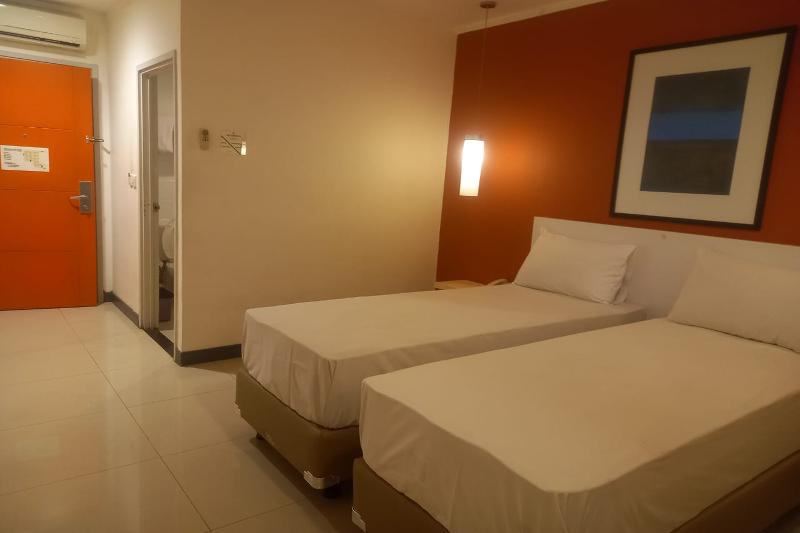 Номер Deluxe, Glodok Plaza