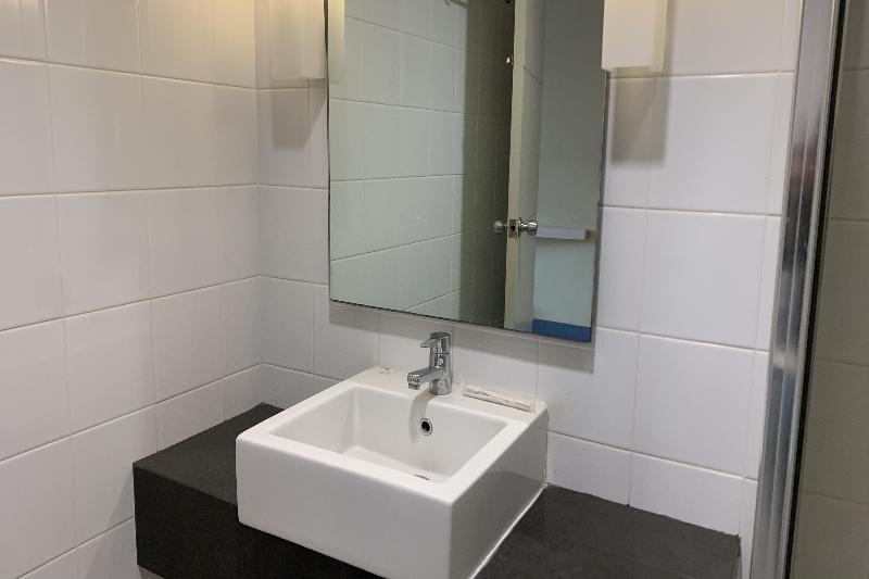 Люкс, Glodok Plaza