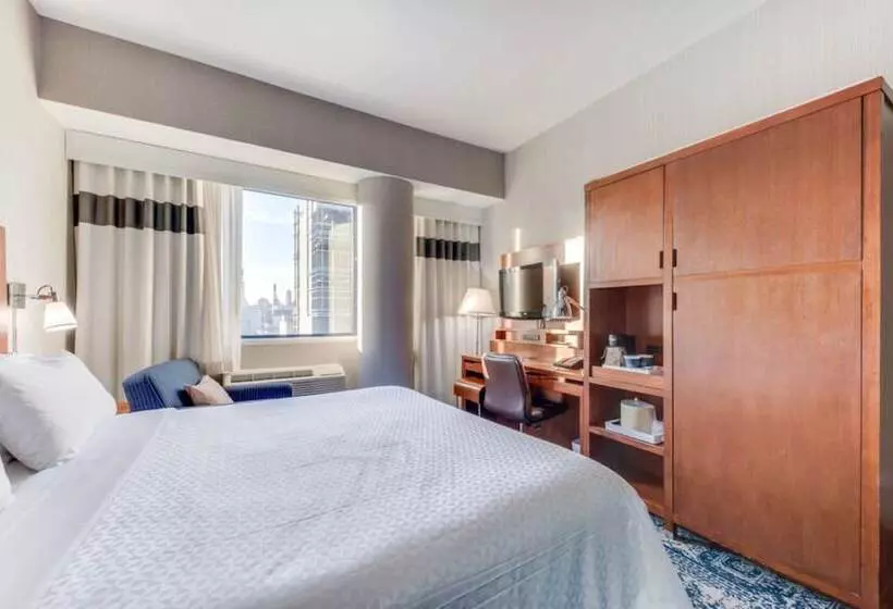 Standard Room Double Bed City View, Vista Lic Hotel, Premier Collection By Best Western