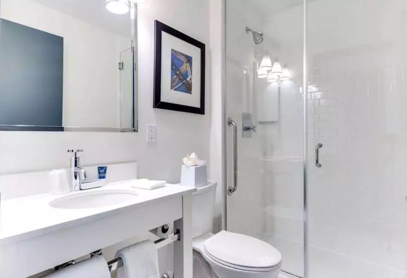اتاق استاندارد با 2 تخت دوبل, Vista Lic Hotel, Premier Collection By Best Western