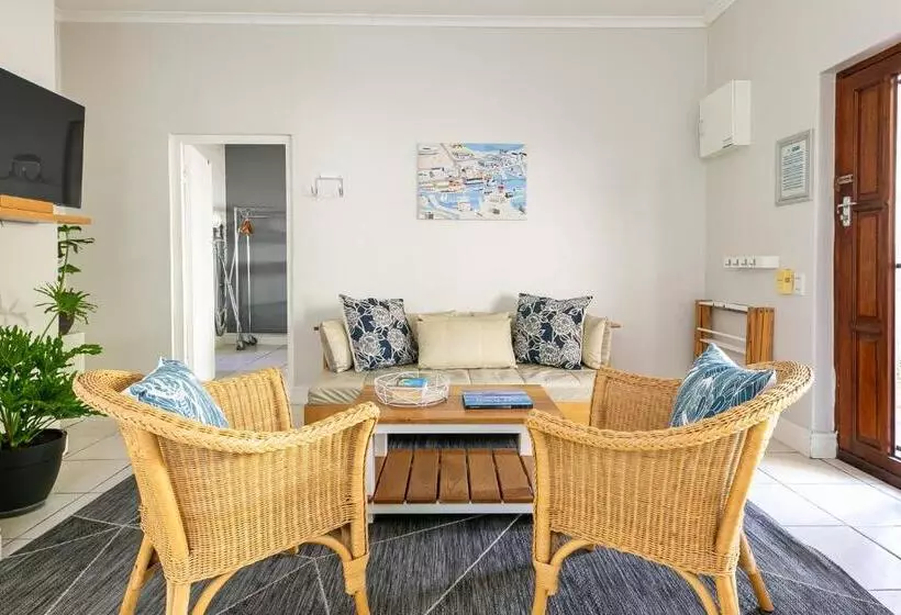 ガーデンビューのスタンダードワンルーム, Camps Bay Village   Studios And Apartments