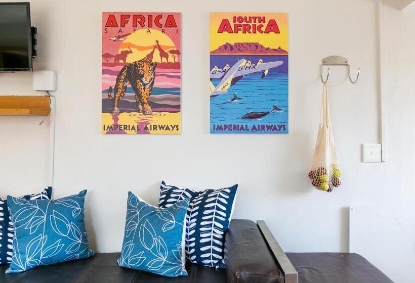 סטודיו סופריור, Camps Bay Village   Studios And Apartments