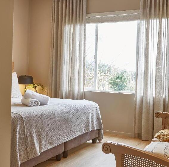 דירת חדר בקומת קרקע, Camps Bay Village   Studios And Apartments