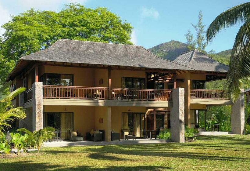 ジュニアスイート, Constance Ephelia