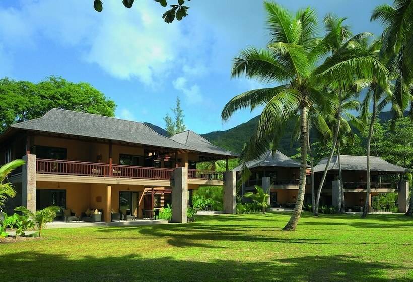 ジュニアスイート, Constance Ephelia