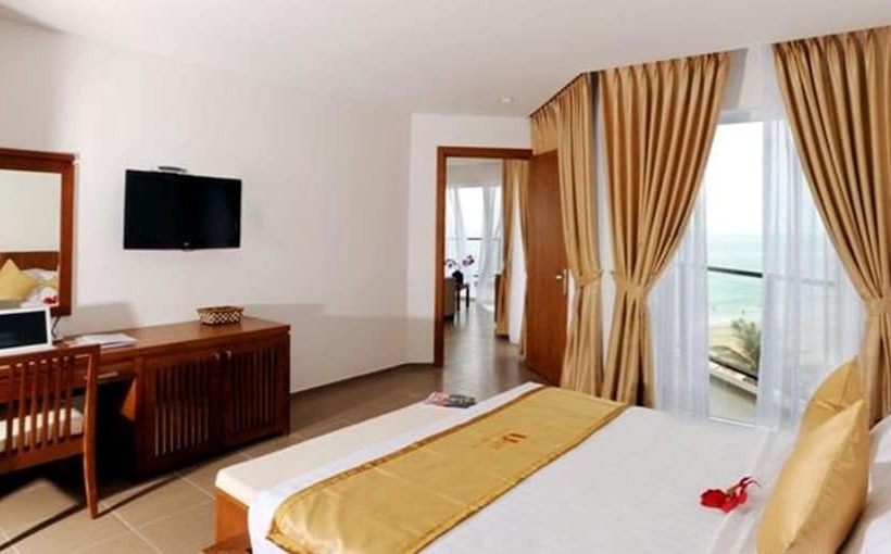 اتاق خانوادگی با چشم‌انداز دریا, Unique Mui Ne Resort & Spa