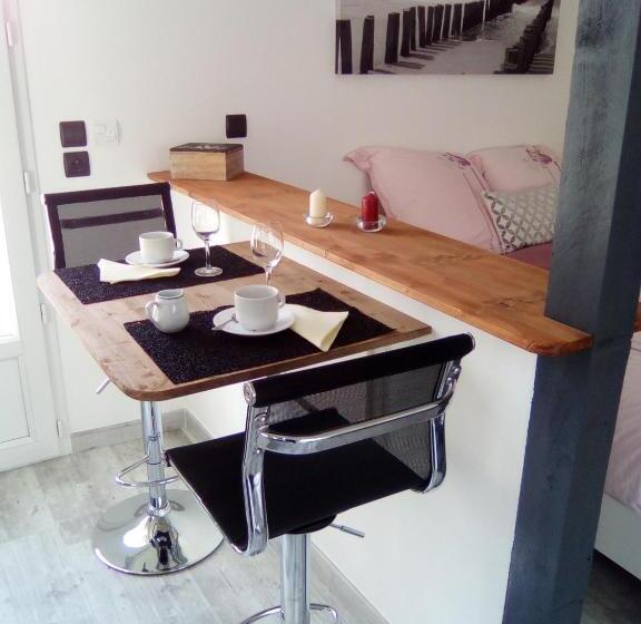 Номер Deluxe, Beatrice