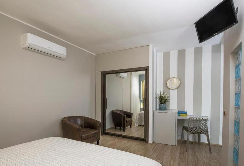 豪华工作室, Il Guscio