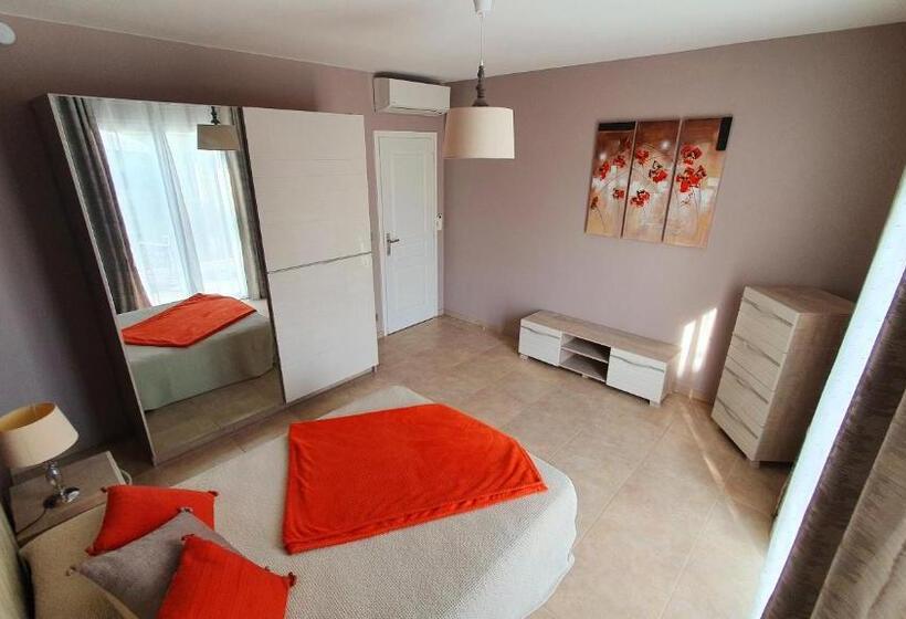 庭の見える１ベッドルームアパートメント, La Bergeronnette