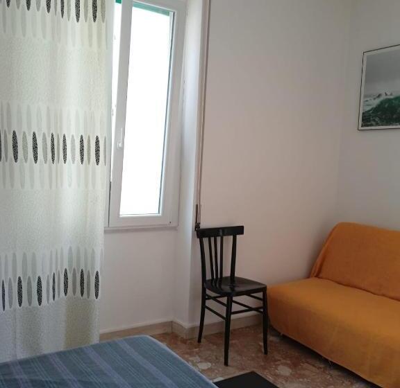 Quarto Standard Casa de Banho Partilhada, Piazza Ginnasio Affittacamere