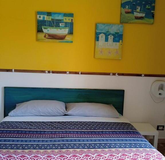 Quarto Standard Individual Casa de Banho Partilhada, Piazza Ginnasio Affittacamere