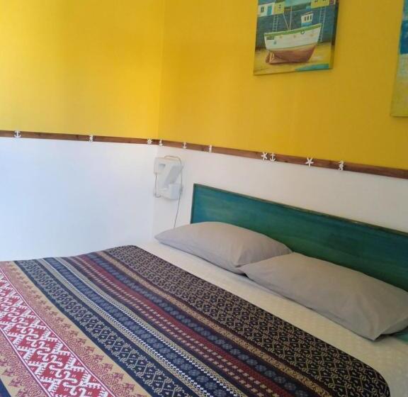 Quarto Standard Individual Casa de Banho Partilhada, Piazza Ginnasio Affittacamere