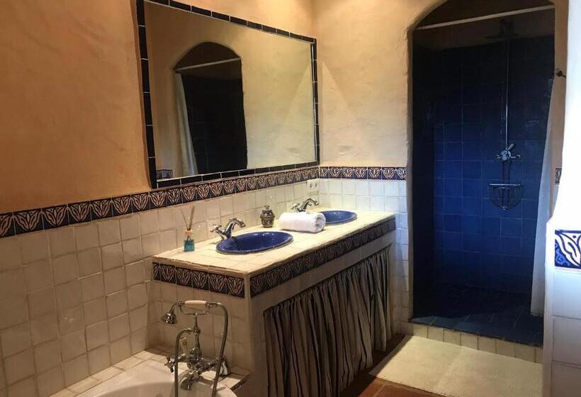 Standard room with outdoor bath, La Dulcinea