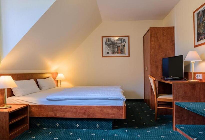 Номер Стандарт, Restaurant & Hotel Storchenklause