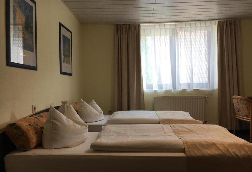 Трежместный Номер Economy, Altes Gasthaus Leuna Pension