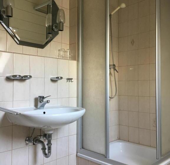 标准间, Altes Gasthaus Leuna Pension