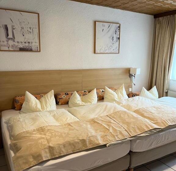 Трежместный Номер Economy, Altes Gasthaus Leuna Pension