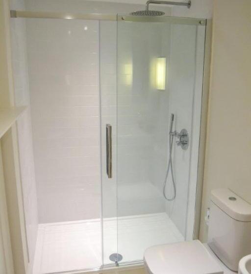 Номер Deluxe, Bang In Wells