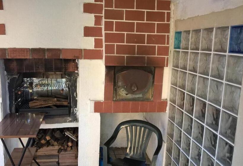 غرفة عائلية, Casa Do Limoeiro