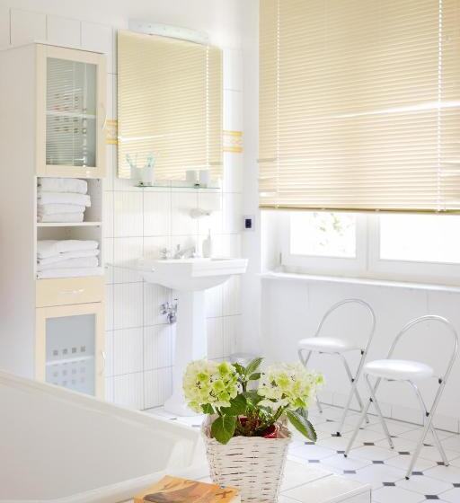 غرفة قياسية, Cafe´seestrasse