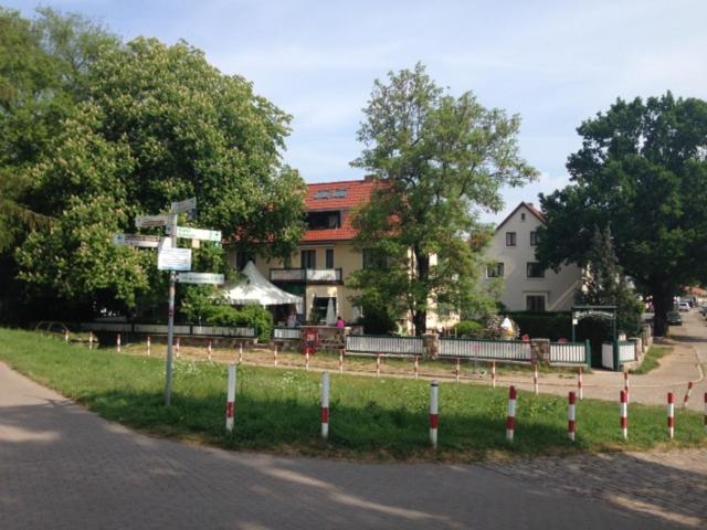 غرفة قياسية مزوَّدة بتراس, Cafe´seestrasse