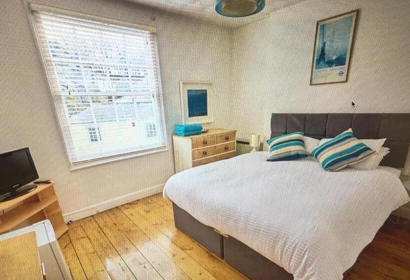 디럭스 룸, Drang House All Rooms Have Stairs