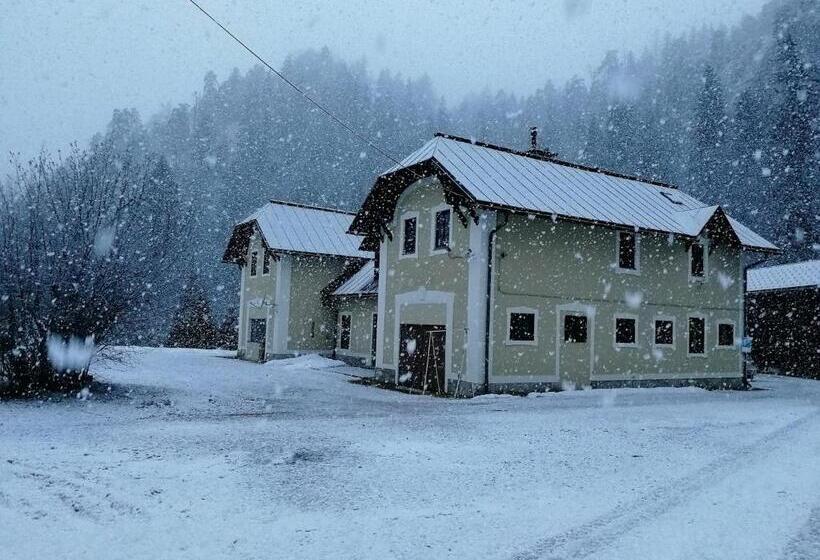 غرفة قياسية رباعية حمام مشترك, Penzion Black Sheeps Adventures