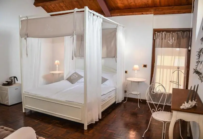 スーペリアの4人部屋, Villa Degli Olivi Relais