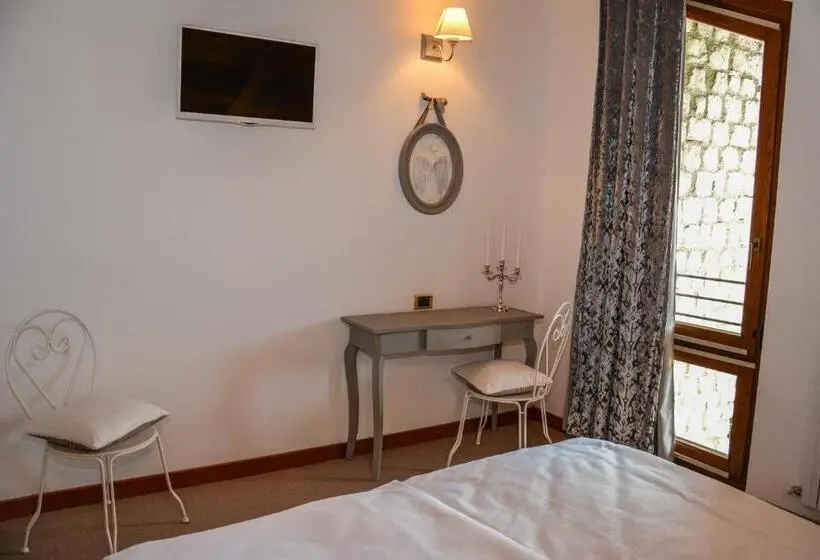 キングサイズベッドのデラックスルーム, Villa Degli Olivi Relais