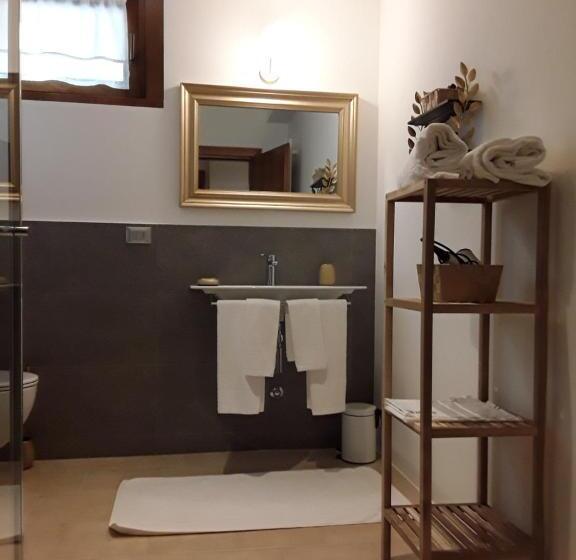 Четырехместный Номер Стандарт Вид на Сад, Villa Degli Olivi Relais