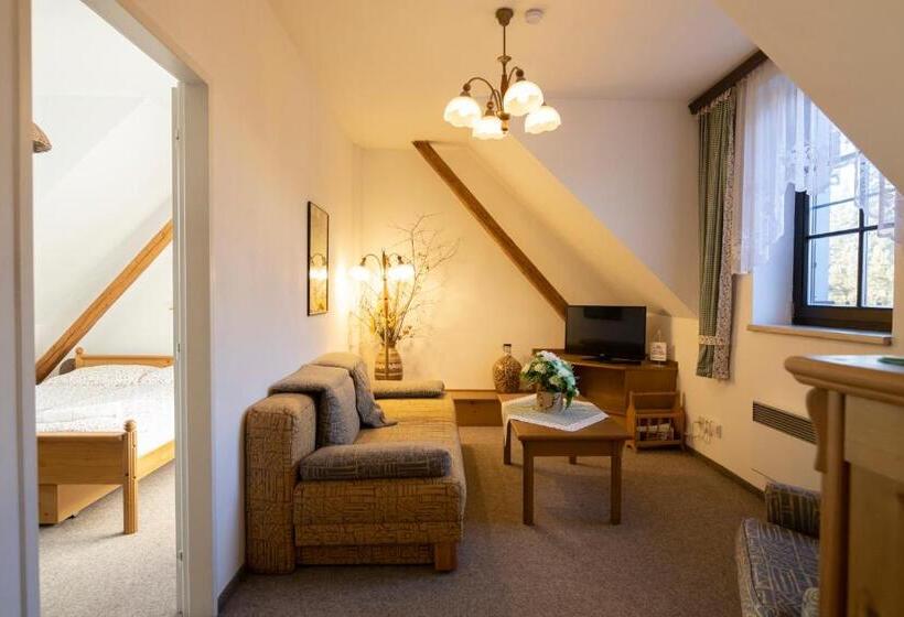 家庭间, Penzion Beako Na Pinglu