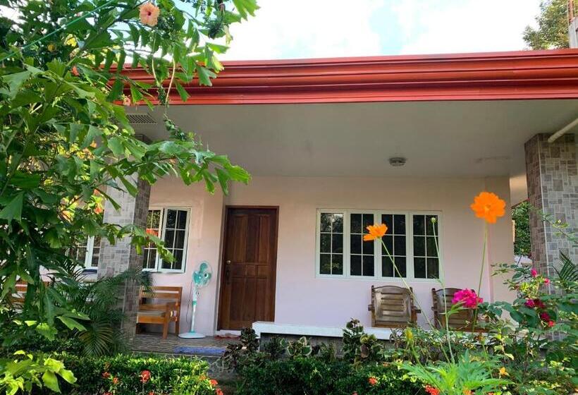 بانگلوی استاندارد, Powers  Holiday Vacations