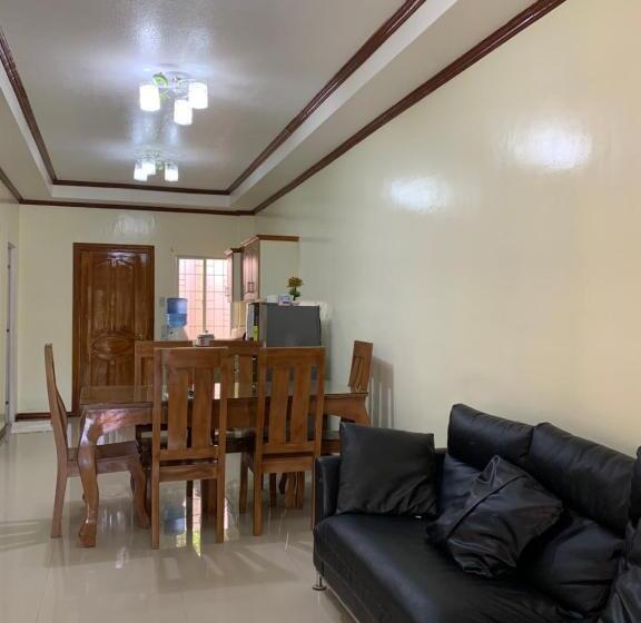 ویلای لوکس 1 خوابه, Powers  Holiday Vacations