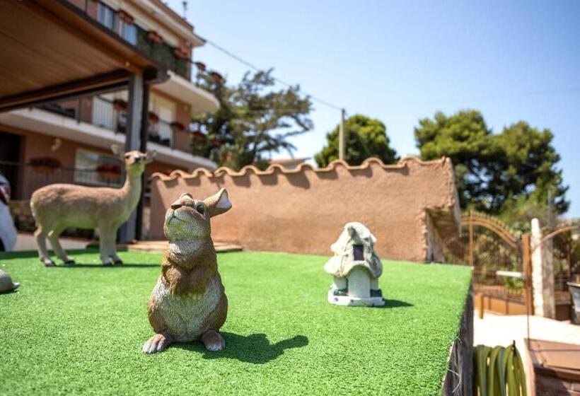 غرفة عائلية, Villa Salvatore