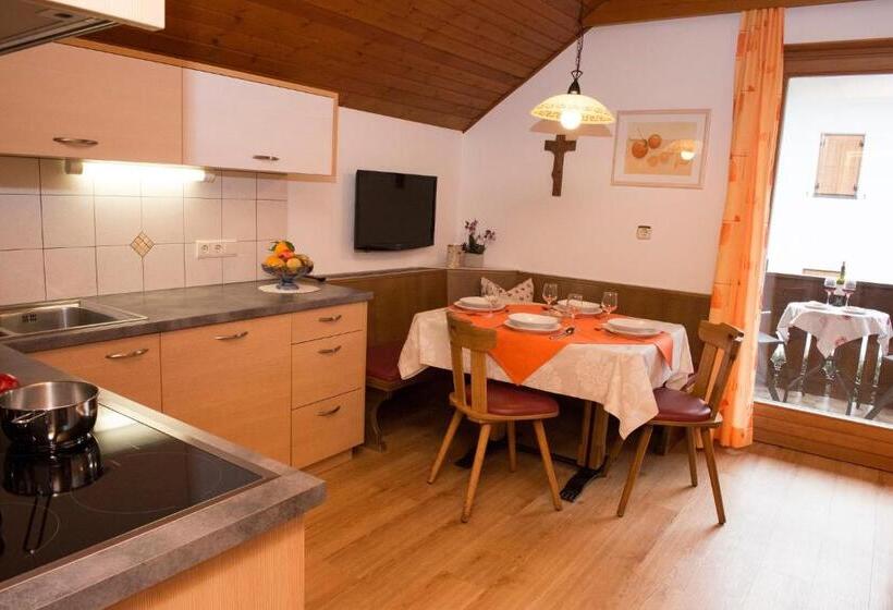 דירת שני חדרים, Appartements Hoferhof