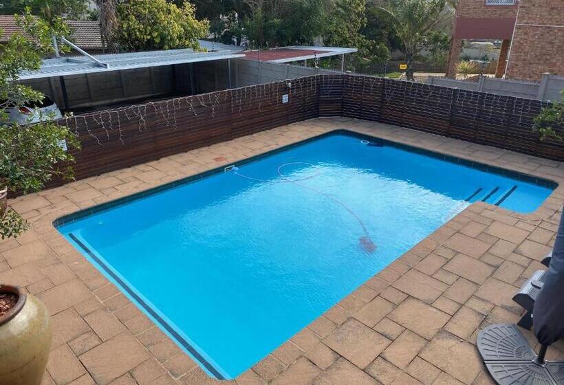 اتاق استاندارد, Lofts On Lorna