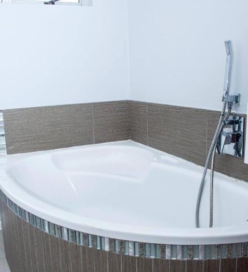 اتاق استاندارد, Lofts On Lorna